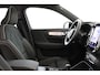 Volvo XC40 B4 (M-HYBRID) PLUS DARK -PANO.DAK|HARMAN/KARDON|CAMERA|POWER-SEATS|VERW.VOORRUIT|PRIVACY.GLAS|TREKHAAK|18"