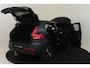 Volvo XC40 B4 (M-HYBRID) PLUS DARK -PANO.DAK|HARMAN/KARDON|CAMERA|POWER-SEATS|VERW.VOORRUIT|PRIVACY.GLAS|TREKHAAK|18"