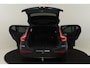 Volvo XC40 B4 (M-HYBRID) PLUS DARK -PANO.DAK|HARMAN/KARDON|CAMERA|POWER-SEATS|VERW.VOORRUIT|PRIVACY.GLAS|TREKHAAK|18"