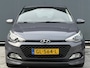 Hyundai i20 BWJ 2015 | 1.2 85PK i-Motion Comfort NW MODEL | TREKHAAK | CLIMA | CRUISE | PDC | BLUE TOOTH | EL PAKKET |