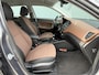Hyundai i20 BWJ 2015 | 1.2 85PK i-Motion Comfort NW MODEL | TREKHAAK | CLIMA | CRUISE | PDC | BLUE TOOTH | EL PAKKET |