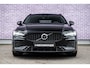 Volvo V60 2.0 T8 Plug-in Hybrid AWD Plus Dark | SOH:100% | PHEV Long Range | Trekhaak | Sportstoelen | Panoramadak | Harman Kardon Audio | Head-up Display | 360 Graden Camera | Stoelverwarming voor en achter | Keyless Entry | Elektrische Achterklep | Elektrisch Verstelbare Voorstoelen | Cruise Control Adaptief | BLIS | Google Navigatie | Apple Carplay | Android Auto