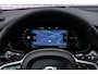 Volvo V60 2.0 T8 Plug-in Hybrid AWD Plus Dark | SOH:100% | PHEV Long Range | Trekhaak | Sportstoelen | Panoramadak | Harman Kardon Audio | Head-up Display | 360 Graden Camera | Stoelverwarming voor en achter | Keyless Entry | Elektrische Achterklep | Elektrisch Verstelbare Voorstoelen | Cruise Control Adaptief | BLIS | Google Navigatie | Apple Carplay | Android Auto