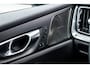 Volvo V60 2.0 T8 Plug-in Hybrid AWD Plus Dark | SOH:100% | PHEV Long Range | Trekhaak | Sportstoelen | Panoramadak | Harman Kardon Audio | Head-up Display | 360 Graden Camera | Stoelverwarming voor en achter | Keyless Entry | Elektrische Achterklep | Elektrisch Verstelbare Voorstoelen | Cruise Control Adaptief | BLIS | Google Navigatie | Apple Carplay | Android Auto