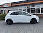 Opel Corsa 1.4-16V White Edition
