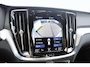 Volvo V60 T8 Twin Engine 390PK Automaat AWD R-Design / Adaptive Cruise Control / 360 Camera / Harman Kardon / Stoel- en stuurverwarming / Stoelverwarming achter / Trekhaak elektrisch wegklapbaar / Elektrische stoelen met geheugen