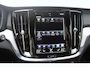 Volvo V60 T8 Twin Engine 390PK Automaat AWD R-Design / Adaptive Cruise Control / 360 Camera / Harman Kardon / Stoel- en stuurverwarming / Stoelverwarming achter / Trekhaak elektrisch wegklapbaar / Elektrische stoelen met geheugen