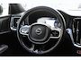 Volvo V60 T8 Twin Engine 390PK Automaat AWD R-Design / Adaptive Cruise Control / 360 Camera / Harman Kardon / Stoel- en stuurverwarming / Stoelverwarming achter / Trekhaak elektrisch wegklapbaar / Elektrische stoelen met geheugen