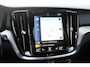 Volvo V60 T8 Twin Engine 390PK Automaat AWD R-Design / Adaptive Cruise Control / 360 Camera / Harman Kardon / Stoel- en stuurverwarming / Stoelverwarming achter / Trekhaak elektrisch wegklapbaar / Elektrische stoelen met geheugen
