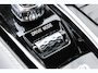 Volvo V60 T8 Twin Engine 390PK Automaat AWD R-Design / Adaptive Cruise Control / 360 Camera / Harman Kardon / Stoel- en stuurverwarming / Stoelverwarming achter / Trekhaak elektrisch wegklapbaar / Elektrische stoelen met geheugen