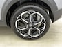 Citroën C3 1.2 100pk Max | Navigatie | Achteruitrijcamera | Climate control | Cruise control | Parkeersensoren | Led koplampen | Apple Carplay / Android Auto | DAB+ radio | Bluetooth | Donker getint glas | 17" lichtmetalen velgen |