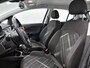 Opel Corsa 1.4 90pk Online Edition | Navigatie | Apple Carplay/Android Auto | Airco | Cruise Control | Parkeersensoren Achter | Lederen Stuurwiel | DAB Ontvanger | 16" Lichtmetalen Velgen |
