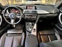 BMW 3-Serie Touring 318i High Executive M Sport | 19" | HUD | Panoramadak | Trekhaak | NL Geleverd