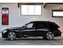 BMW 3-Serie Touring 318i High Executive M Sport | 19" | HUD | Panoramadak | Trekhaak | NL Geleverd