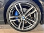 BMW 3-Serie Touring 318i High Executive M Sport | 19" | HUD | Panoramadak | Trekhaak | NL Geleverd