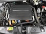 Peugeot e-2008 156pk EV GT 54 kWh Automaat | 3 Fase | 403km WLTP Actieradius | Camera | Full Led koplampen | Parkeersensoren v+a | Keyless | Cruise Control | Dodehoekdetectie | Apple Carplay / Android Auto | Donker getint glas | 17" lichtmetalen velgen |