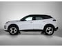 Peugeot e-2008 156pk EV GT 54 kWh Automaat | 3 Fase | 403km WLTP Actieradius | Camera | Full Led koplampen | Parkeersensoren v+a | Keyless | Cruise Control | Dodehoekdetectie | Apple Carplay / Android Auto | Donker getint glas | 17" lichtmetalen velgen |