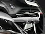 Peugeot e-2008 156pk EV GT 54 kWh Automaat | 3 Fase | 403km WLTP Actieradius | Camera | Full Led koplampen | Parkeersensoren v+a | Keyless | Cruise Control | Dodehoekdetectie | Apple Carplay / Android Auto | Donker getint glas | 17" lichtmetalen velgen |
