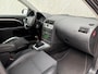 Ford Mondeo 1.8-16V Platinum / NAP / Rijdt Goed / APK