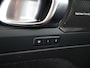 Volvo C40 Single Motor Ultimate 69 kWh | Panoramadak | Elektr. Trekhaak | H&K Audio | Adaptieve Cruise Control | Winterpakket | 360 Camera