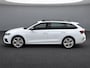 Skoda Octavia Combi 1.4 TSI RS iV PHEV 245pk DSG Business · Trekhaak inklap · Panoramadak · Camera · Head-Up Display · Dodehoeksensor · Keyless · Matrix LED ·