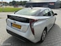Toyota Prius 1.8 Dynamic | Hybrid | HUD | Navigatie | Lane Keeping | Stoelverwarming