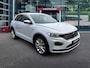 Volkswagen T-Roc 1.5 TSI DSG R-LINE CAMERA/ELEK-KLEP/DIG-DASH/ACC/STOELVERW/NAVI