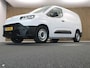 Toyota PROACE CITY Electric Navigator LONG 50 kWh - DIRECT UITVOORRAAD LEVERBAAR - 3 FASE LADEN - SNELWEG LAADMOGELIJKHEID - NAVIGATIE - EXTRA LANGE LAADRUIMTE - APPLE CARPLAY/ANDROID AUTO - PARKEERSENSOREN ACHTER - SCHUIF DEUR RECHTS - 3 ZITS UITVOERING - 2 LAADKABELS - RUITEN IN ACHTERDEUREN - 16 INCH WIELEN MET BRIDGESTONE BANDEN