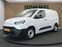 Toyota PROACE CITY Electric Navigator LONG 50 kWh - DIRECT UITVOORRAAD LEVERBAAR - 3 FASE LADEN - SNELWEG LAADMOGELIJKHEID - NAVIGATIE - EXTRA LANGE LAADRUIMTE - APPLE CARPLAY/ANDROID AUTO - PARKEERSENSOREN ACHTER - SCHUIF DEUR RECHTS - 3 ZITS UITVOERING - 2 LAADKABELS - RUITEN IN ACHTERDEUREN - 16 INCH WIELEN MET BRIDGESTONE BANDEN