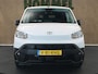 Toyota PROACE CITY Electric Navigator LONG 50 kWh - DIRECT UITVOORRAAD LEVERBAAR - 3 FASE LADEN - SNELWEG LAADMOGELIJKHEID - NAVIGATIE - EXTRA LANGE LAADRUIMTE - APPLE CARPLAY/ANDROID AUTO - PARKEERSENSOREN ACHTER - SCHUIF DEUR RECHTS - 3 ZITS UITVOERING - 2 LAADKABELS - RUITEN IN ACHTERDEUREN - 16 INCH WIELEN MET BRIDGESTONE BANDEN