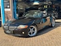 BMW Z4 Roadster 3.0i 2003 ZWART CABRIO AIRCO LM APK NAP!