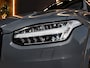 Volvo XC90 2.0 T8 Recharge AWD R-Design 390PK 7 Zits | Luchtvering | Pano | Memory | Harmon Kardon | Head-Up | 360 | 22'' | Trekhaak | Keyless | Digital Dash | Led | Leder | Stoel voor & achter | Stuurwielverwarming | Carplay - Android Auto | Ambient