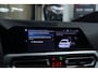 BMW 3-Serie 330e High Executive M Sport /PANO/SFEER/CARPLAY/CAM/BOMVOL