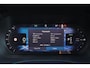 Volvo XC60 T6 Recharge AWD Ultra Black Edition - Panorama/schuifdak - IntelliSafe Assist & Surround - Harman/Kardon audio - Adaptieve LED koplampen - Parkeercamera achter - Verwarmde voorstoelen, stuur & achterbank - Parkeersensoren voor & achter - Elektr. bedienb. voorstoelen met geheugen - Head up display - Draadloze tel. lader - Extra getint glas - Inklapbare trekhaak - 21' LMV