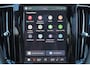 Volvo XC60 T6 Recharge AWD Ultra Black Edition - Panorama/schuifdak - IntelliSafe Assist & Surround - Harman/Kardon audio - Adaptieve LED koplampen - Parkeercamera achter - Verwarmde voorstoelen, stuur & achterbank - Parkeersensoren voor & achter - Elektr. bedienb. voorstoelen met geheugen - Head up display - Draadloze tel. lader - Extra getint glas - Inklapbare trekhaak - 21' LMV
