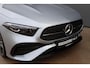 Mercedes-Benz A-klasse 200 AMG Line / Panoramadak / Memory Stoelen / Keyless-Go / 360 Camera / Stuurwielverwarming