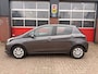 Toyota Yaris 1.5 Full Hybrid Aspiration, stoel verwarming,4 seizoenbanden, navigatie,