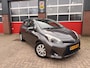 Toyota Yaris 1.5 Full Hybrid Aspiration, stoel verwarming,4 seizoenbanden, navigatie,