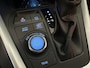 Toyota RAV4 2.5 Plug-in Hybrid AWD Bi-Tone Plus trekhaak / panoramadak / 360 monitor / stuurverwarming / JBL-audio / meest complete uitvoering / 10 jaar Toyota garantie-programma / Toyota pechhulppas / rijklaarprijs incl. garantie en onderhoud