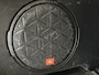 Toyota RAV4 2.5 Plug-in Hybrid AWD Bi-Tone Plus trekhaak / panoramadak / 360 monitor / stuurverwarming / JBL-audio / meest complete uitvoering / 10 jaar Toyota garantie-programma / Toyota pechhulppas / rijklaarprijs incl. garantie en onderhoud