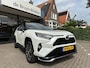 Toyota RAV4 2.5 Plug-in Hybrid AWD Bi-Tone Plus trekhaak / panoramadak / 360 monitor / stuurverwarming / JBL-audio / meest complete uitvoering / 10 jaar Toyota garantie-programma / Toyota pechhulppas / rijklaarprijs incl. garantie en onderhoud