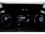 Toyota Yaris 1.5 Hybrid Launch Edition | Trekhaak | Dodehoek detectie | Head-up display | Stoelverwarming | Apple Carplay / Android Auto | Parkeersensoren voor/achter | 17 inch
