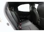 Toyota Yaris 1.5 Hybrid Launch Edition | Trekhaak | Dodehoek detectie | Head-up display | Stoelverwarming | Apple Carplay / Android Auto | Parkeersensoren voor/achter | 17 inch