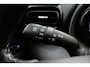 Toyota Yaris 1.5 Hybrid Launch Edition | Trekhaak | Dodehoek detectie | Head-up display | Stoelverwarming | Apple Carplay / Android Auto | Parkeersensoren voor/achter | 17 inch