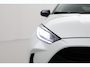Toyota Yaris 1.5 Hybrid Launch Edition | Trekhaak | Dodehoek detectie | Head-up display | Stoelverwarming | Apple Carplay / Android Auto | Parkeersensoren voor/achter | 17 inch