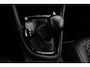 Toyota Yaris 1.5 Hybrid Launch Edition | Trekhaak | Dodehoek detectie | Head-up display | Stoelverwarming | Apple Carplay / Android Auto | Parkeersensoren voor/achter | 17 inch