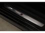 BMW 3-Serie 330i High Executive PANO/CARPLAY/SFEER/HK/HUD/VOL