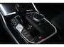 BMW 3-Serie 330i High Executive PANO/CARPLAY/SFEER/HK/HUD/VOL
