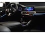 BMW 3-Serie 330i High Executive PANO/CARPLAY/SFEER/HK/HUD/VOL