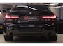 BMW 3-Serie 330i High Executive PANO/CARPLAY/SFEER/HK/HUD/VOL
